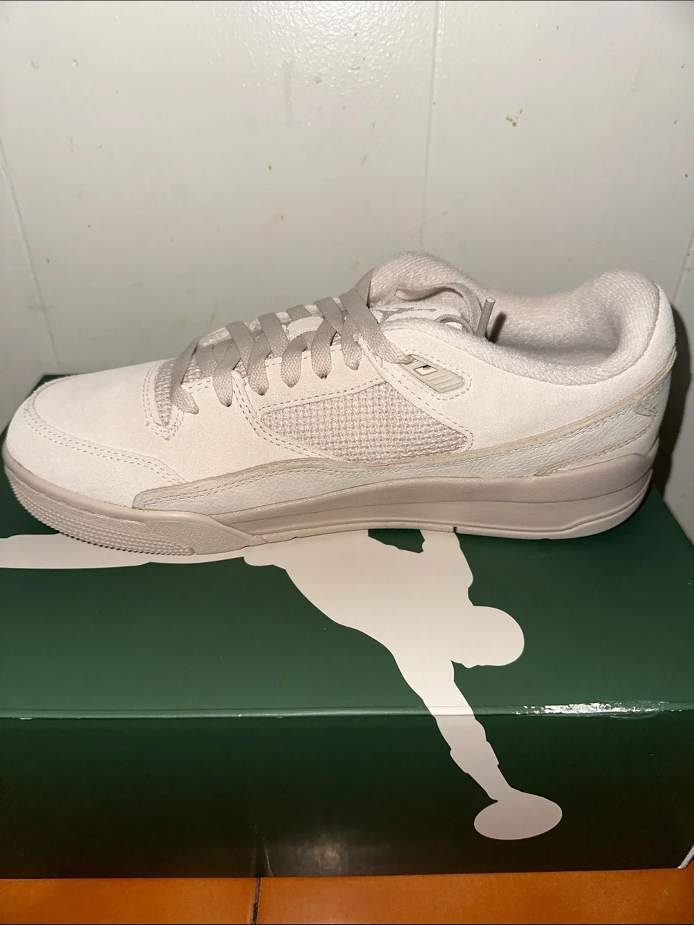 Jordan Men's Low-Top Sneakers in Off-White/Cream Size 11W and 9.5M